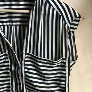 [SOLD] ZARA oversized top with pockets